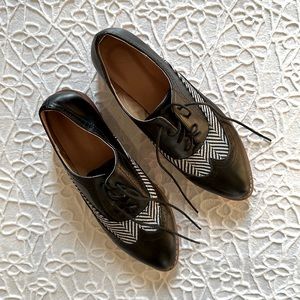SHEIN STRIPED PATTERN LACE-UP OXFORDS